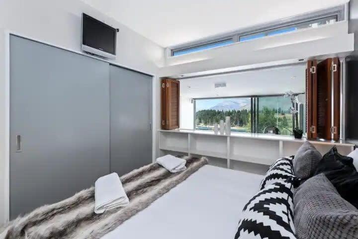 Luxury Lake View - 1 Bedroom Κουίνσταουν Εξωτερικό φωτογραφία